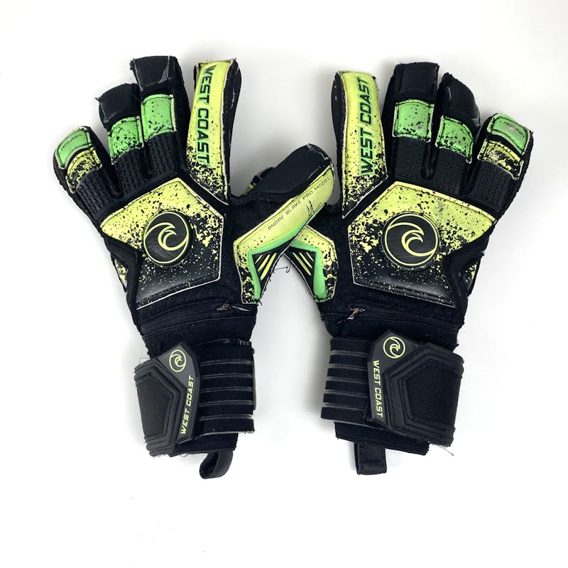 Used WEST COAST LAGUNA Soccer Goalie Gloves Size 6