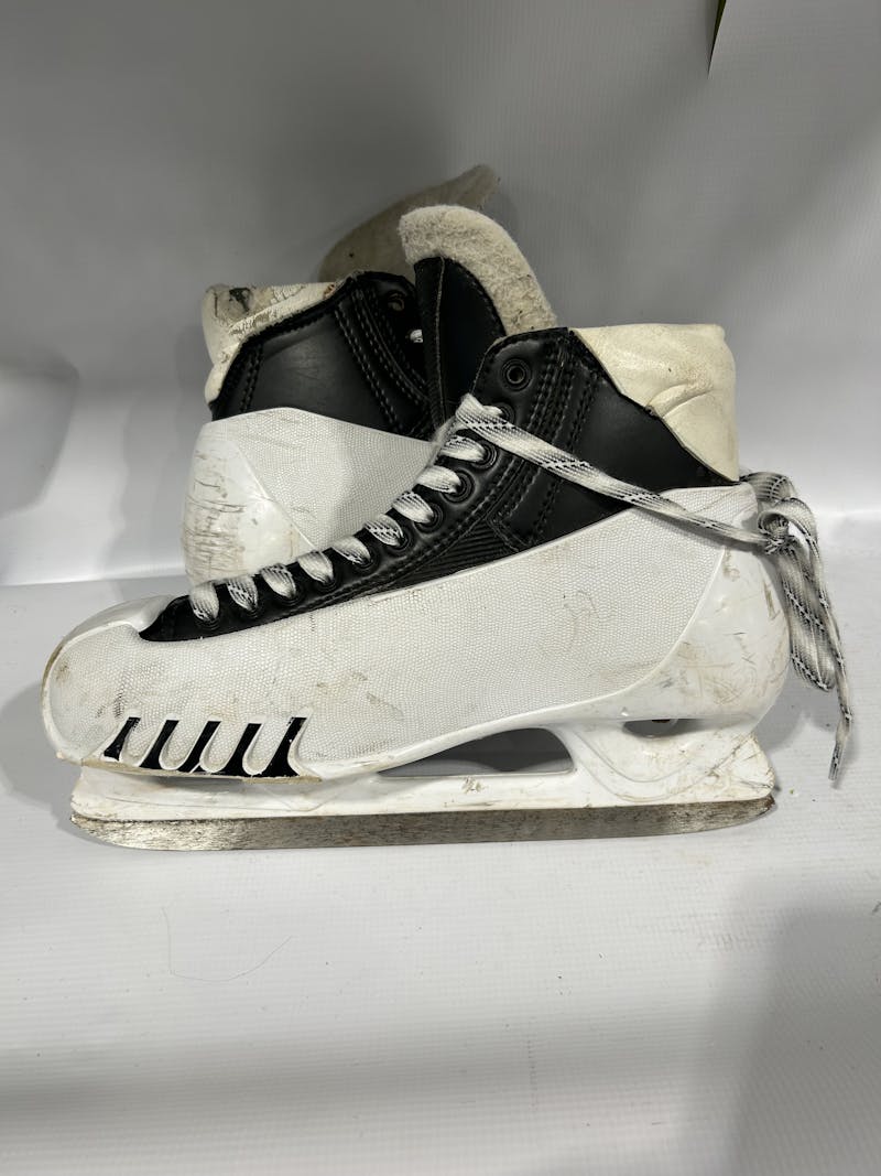 Used GOALER PRO Senior 10 Goalie Skates